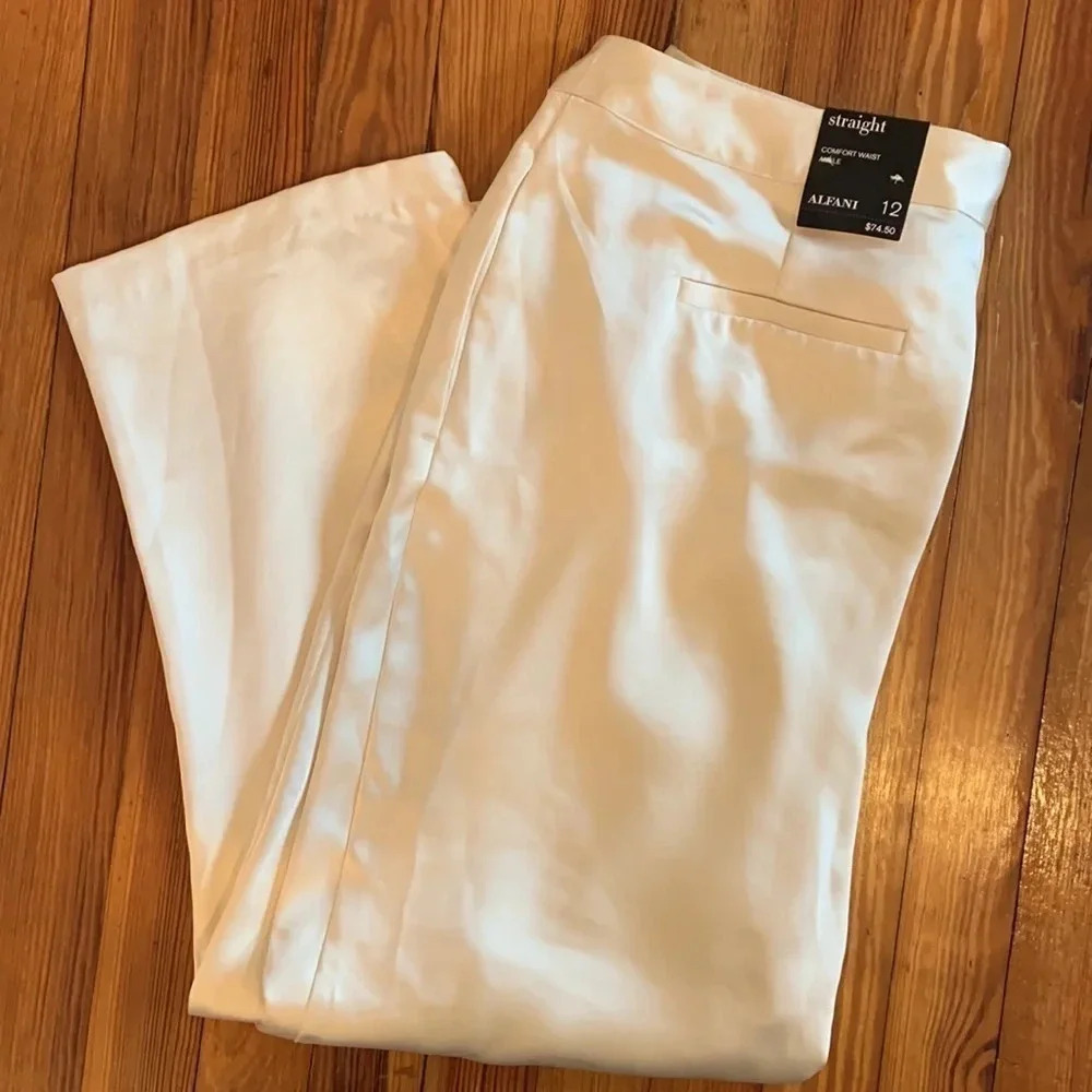 Alfani Silky Comfort Waist Ankle Pants in Cream NWT Size 12